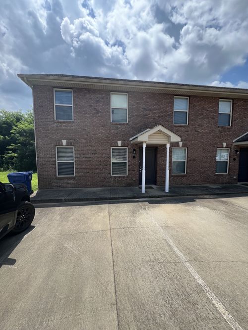 a-1717 Manning Dr, Clarksville, TN, 37042-7972 | Card Image