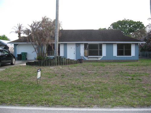 7105 North Blvd, FORT PIERCE, FL, 34951-5205 | Card Image
