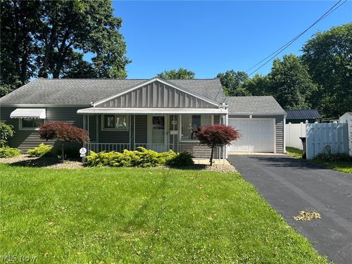 124 Aylesboro Ave, Boardman, OH, 44512-4516 | Card Image