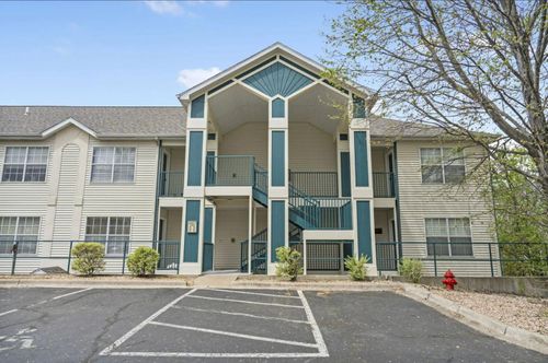120 Spring Creek Ct, Branson, MO, 65616-9074 | Card Image