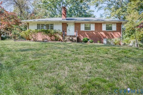 8179 Holly Ln, Mechanicsville, VA, 23111-2223 | Card Image