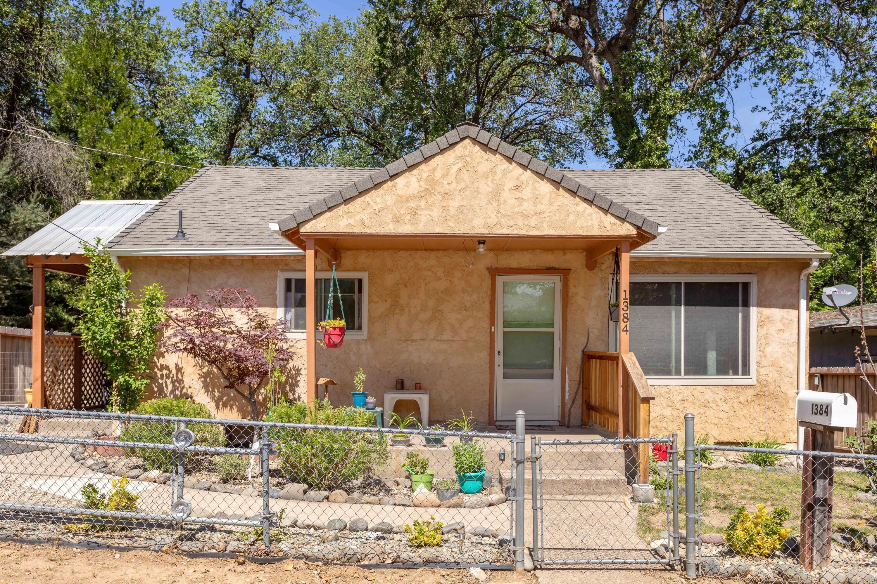 Diamond St, Anderson, CA 96007