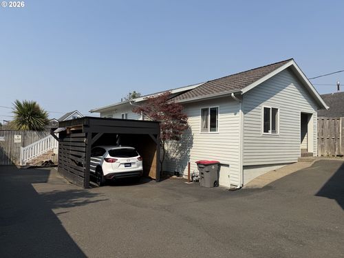 b-136 3rd Ave, Seaside, OR, 97138-5924 | Card Image