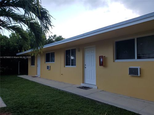 apt-2-26 Se 3rd Ter, Dania Beach, FL, 33004-4161 | Card Image