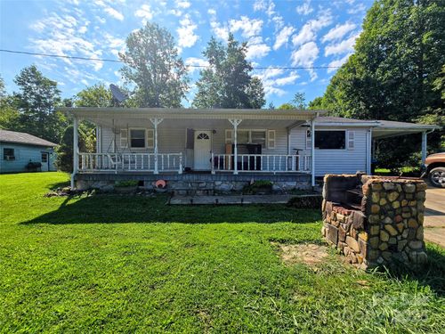 1206 Three Way Ln, Lenoir, NC, 28645-4078 | Card Image