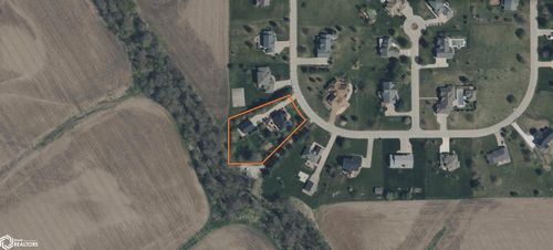 27 Pinehurst Circle, Ottumwa, IA, 52501 | Card Image