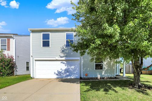 6749 Everbloom Ln, Indianapolis, IN, 46217-9113 | Card Image