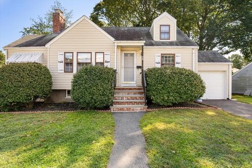 34 Aberdeen Ave, Waltham, MA, 02453-6882 | Card Image