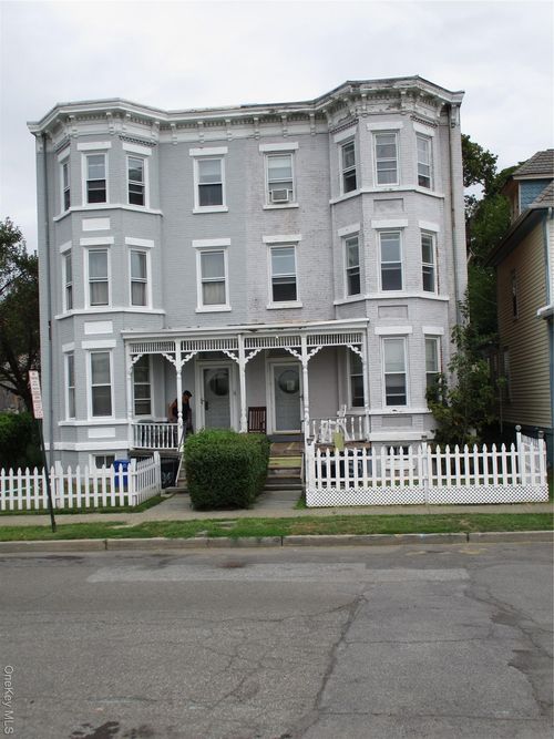 apt-1-33 Bay View Ter, Newburgh, NY, 12550-6122 | Card Image