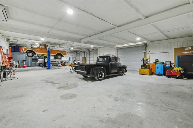 1425 County Road 116, Home with 3 bedrooms, 2 bathrooms and 6 parking in Caldwell TX | Image 13
