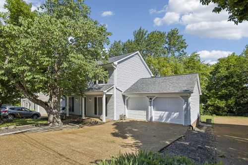 5053 English Village Dr, Nashville, TN, 37211-6264 | Card Image