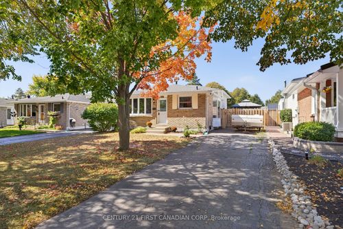 7 Upcott Cres, London, ON, N6E1S6 | Card Image