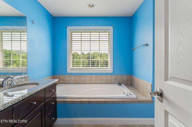 1801 Ridge Creek Ln, House other with 3 bedrooms, 3 bathrooms and null parking in Knoxville TN | Image 36