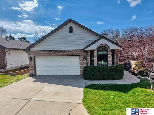 6925 Forest Lake Boulevard, Lincoln, NE, 68516 | Card Image