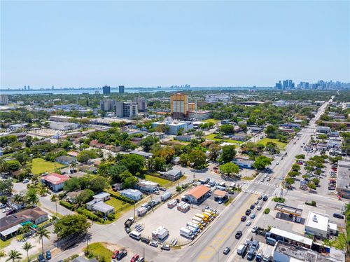 8201 N Miami Ave, Miami, FL, 33150-3041 | Card Image