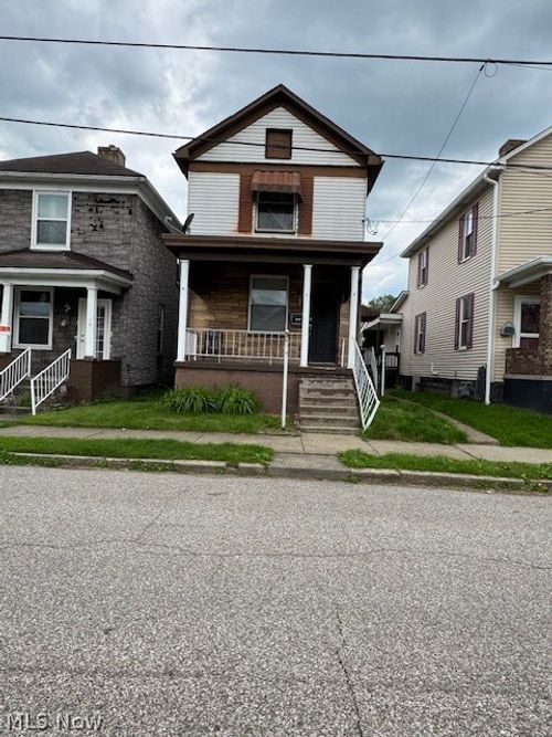2249 Main St, Wellsburg, WV, 26070-1035 | Card Image