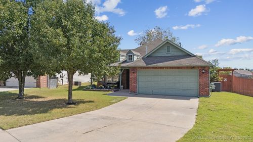 9201 Freedom Ave, Sapulpa, OK, 74066-2132 | Card Image