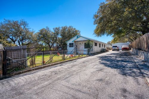 652 Tamarack Dr, Canyon Lake, TX, 78133-2603 | Card Image