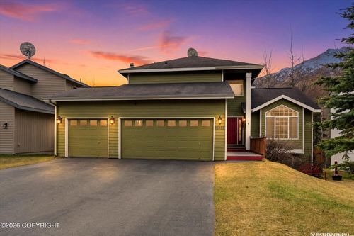 20566 Driftwood Bay Dr, Eagle River, AK, 99577-8858 | Card Image