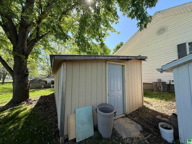 403 13 Th St, House other with 2 bedrooms, 2 bathrooms and null parking in Onawa IA | Image 5