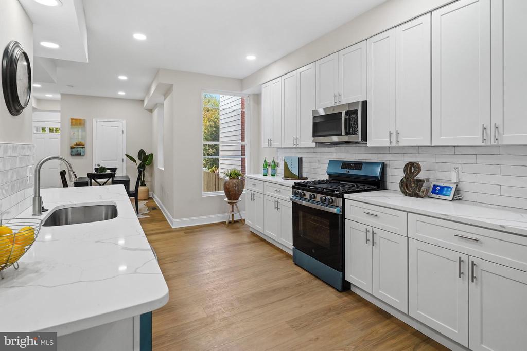 Residential in WASHINGTON 3