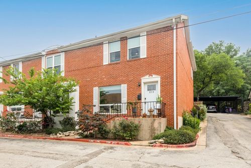 813 E Oltorf St, Austin, TX, 78704-5679 | Card Image