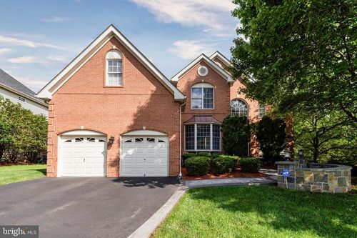 13249 Middleton Farm Ln, HERNDON, VA, 20171-3850 | Card Image