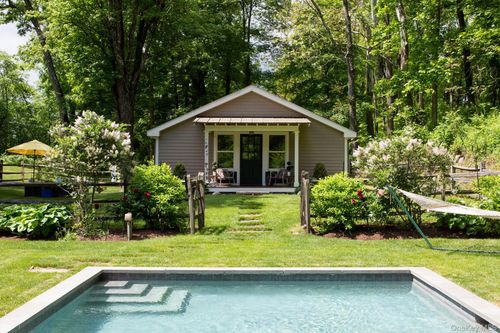 85 Frost Rd, Rhinebeck, NY, 12572-2827 | Card Image