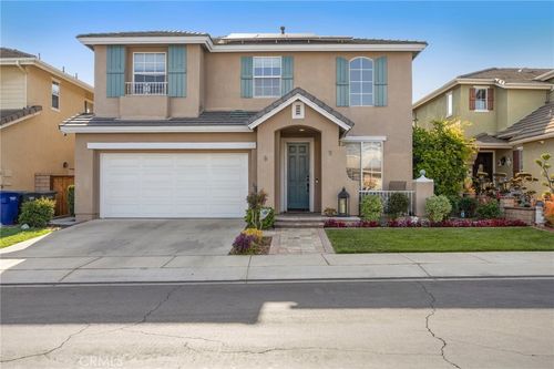 9 Woodlake Dr, Buena Park, CA, 90621-1672 | Card Image