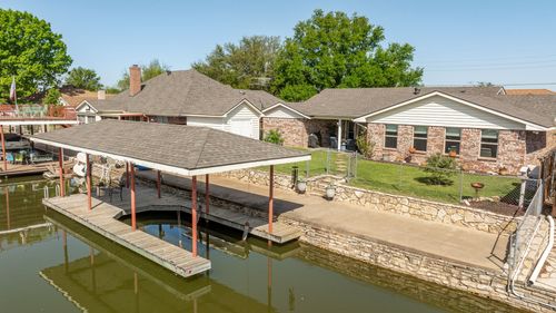 213 Bahama Ct, Granbury, TX, 76048-2590 | Card Image