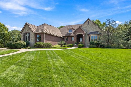 8219 W Meadow Park, Wichita, KS, 67205-3512 | Card Image
