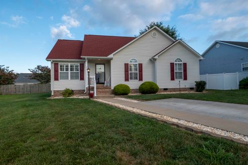212 Mayfield Ln, WAYNESBORO, VA, 22980-2470 | Card Image