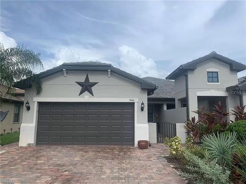 7666 Jacaranda Ln, NAPLES, FL, 34114-2799 | Card Image