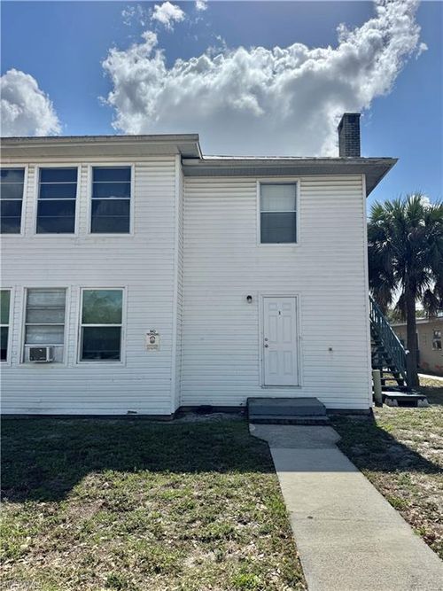 2304 Grand Ave, Fort Myers, FL, 33901 | Card Image