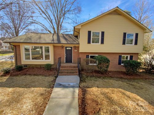 7401 Limerick Dr, Charlotte, NC, 28270-2215 | Card Image