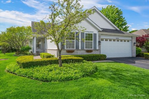 1624 Mansfield Dr, Aurora, IL, 60502-6784 | Card Image