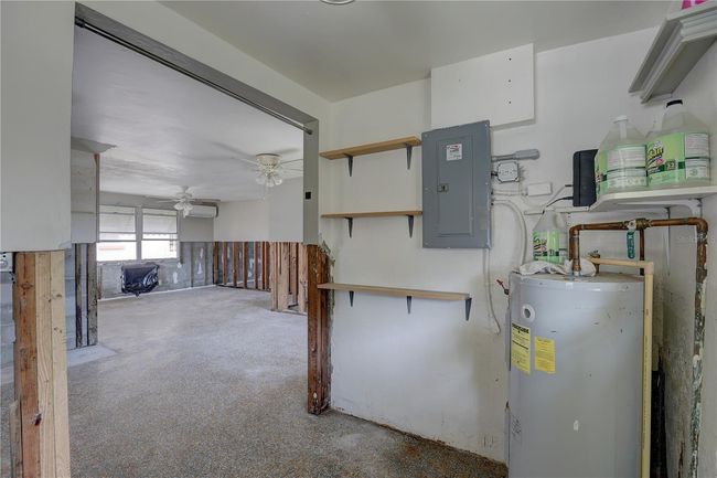 13313 2 Nd St E, House other with 2 bedrooms, 1 bathrooms and null parking in Madeira Beach FL | Image 13