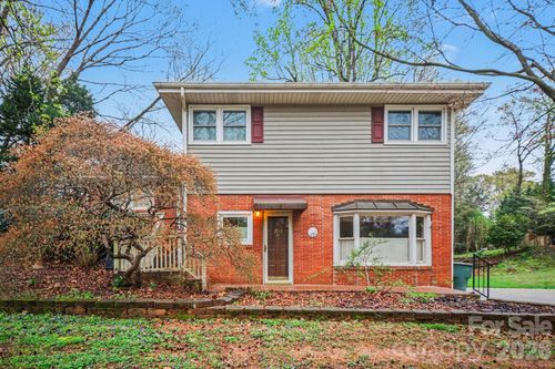 2501 Club Dr, Gastonia, NC, 28054-3932 | Card Image