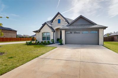 228 Lone Star Drive, House other with 4 bedrooms, 3 bathrooms and null parking in Waxahachie TX | Image 2