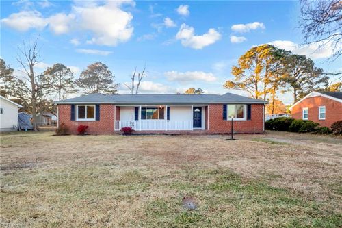 5565 Bennetts Pasture Rd, Suffolk, VA, 23435-1507 | Card Image