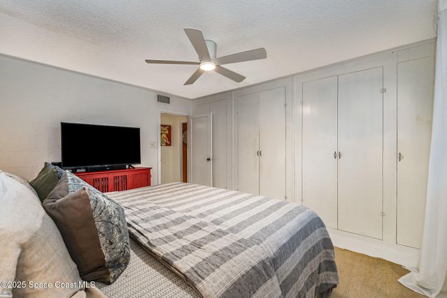 Primary Bedroom | Image 12