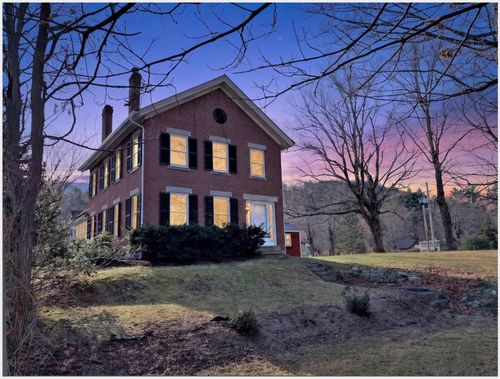 15 Depot St, Rumney, NH, 03266-3201 | Card Image