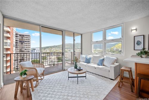 apt-1601-2754 Kuilei St, Honolulu, HI, 96826-3445 | Card Image