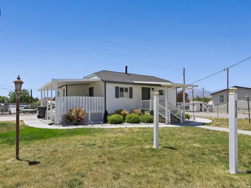326 E Main St, Grantsville, UT, 84029-9691 | Card Image