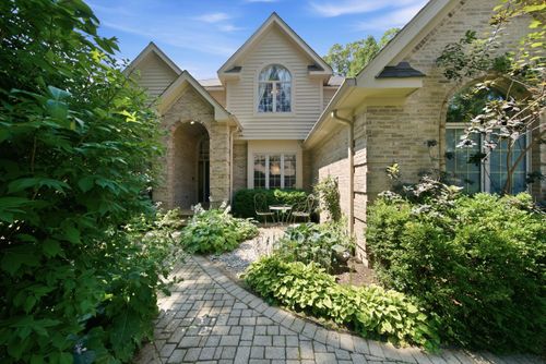 2523 Forest Ct, Lindenhurst, IL, 60046-7591 | Card Image