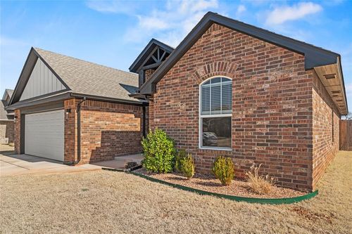 14108 Upper Village Dr, Piedmont, OK, 73078-5072 | Card Image