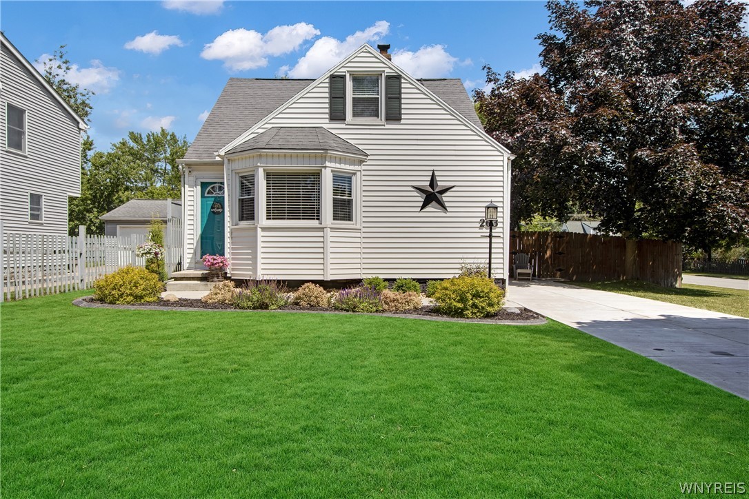 Huxley Dr, Buffalo, NY 14225