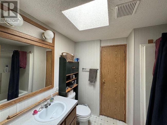 1680 Dorval Rd, House other with 3 bedrooms, 2 bathrooms and null parking in Mcbride BC | Image 17