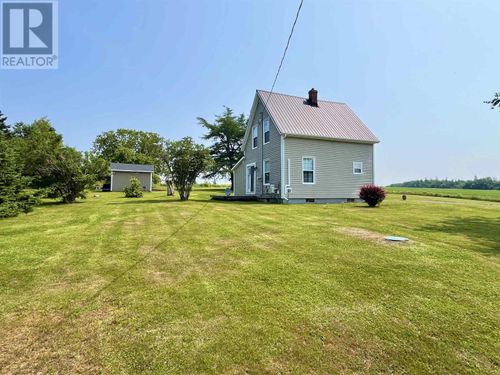 3744 Rte 2, Farmington, PE, C0A2A0 | Card Image