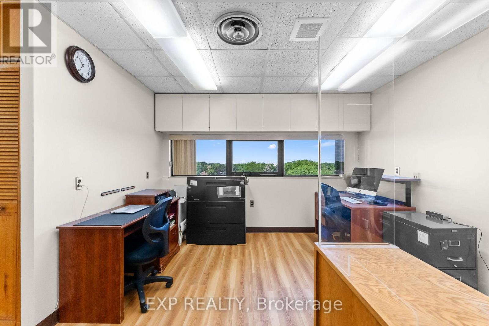 Commercial Sale in Niagara Falls (Hospital) 3
